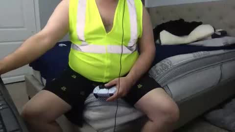 Snapshot of bottomman1990 chatting on 01.17.26 uncutpr online show from 01.17.26