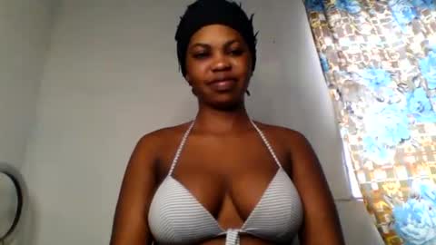 Snapshot of bouncingxxx_ass chatting on 09.30.25 mirabel online show from 09.30.25