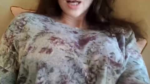 Bouncy Queen Majesty online show from 02.10.25