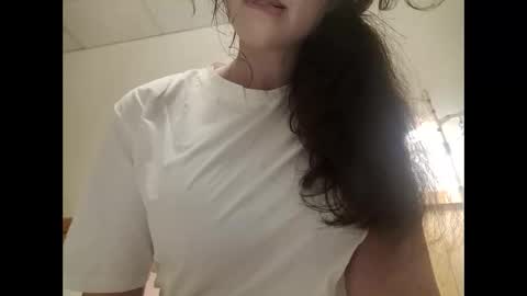 Bouncy Queen Majesty online show from 10.24.25