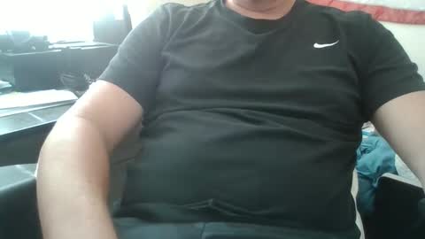 Snapshot of bourbonman144 chatting on 09.24.25 bourbonman144 online show from 09.24.25