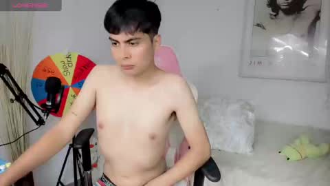 Snapshot of boy_andy__ chatting on 12.29.24 Aaron online show from 12.29.24