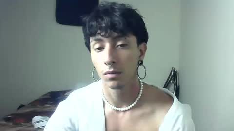 Boy Astro online show from 12.11.24