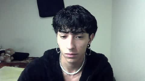 Boy Astro online show from 01.03.25