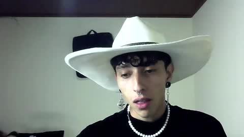 Boy Astro online show from 01.31.25