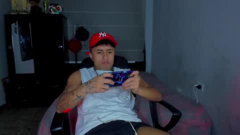 Snapshot of boy_nauthy chatting on 01.22.25 boy_nauthy online show from 01.22.25