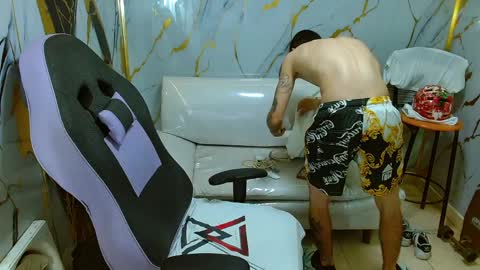 boy_tatto77 online show from 04.08.26