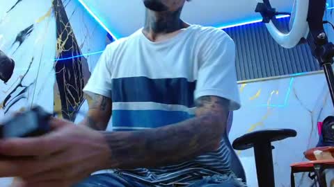 Snapshot of boy_tatto77 chatting on 04.27.26 boy_tatto77 online show from 04.27.26