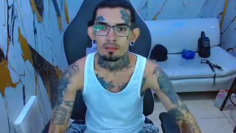 boy_tatto77 online show from 07.19.26