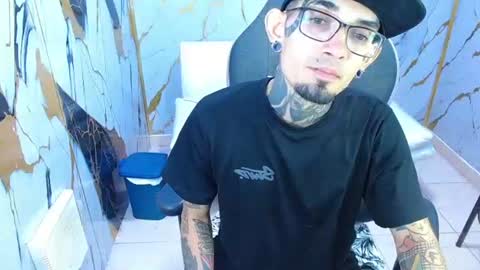 boy_tatto77 online show from 07.22.26