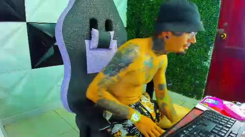boy_tatto77 online show from 07.25.26
