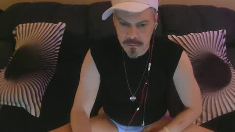 Snapshot of boyblond36 chatting on 02.28.25 Slutty Stud online show from 02.28.25