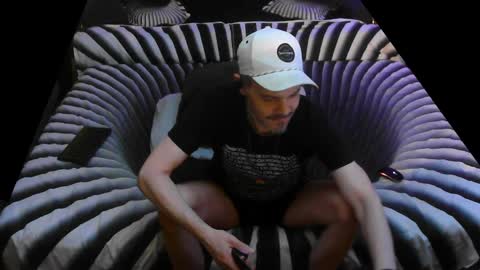 Snapshot of boyblond36 chatting on 09.26.25 Slutty Stud online show from 09.26.25