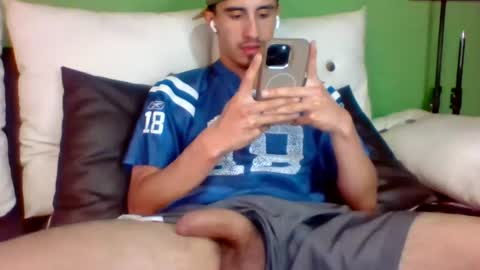 Snapshot of boyfriend_fuckme chatting on 07.17.26 Felipe online show from 07.17.26