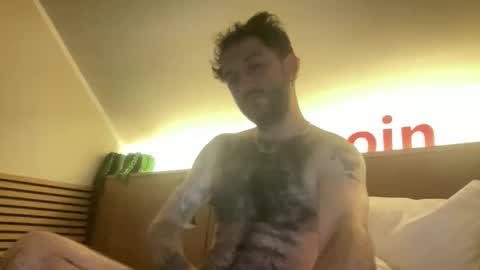 boyfriend_shrapnel online show from 10.09.25