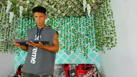 Snapshot of boys4hot_777 chatting on 03.10.25 boys4hot_777 online show from 03.10.25