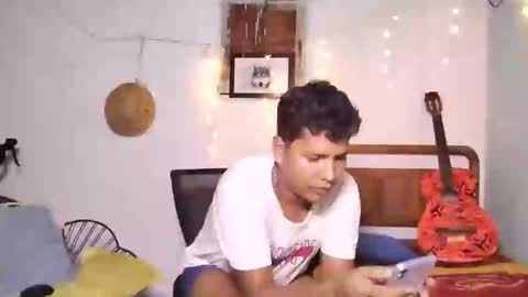 Snapshot of boysex1124 chatting on 02.19.25 andrew online show from 02.19.25