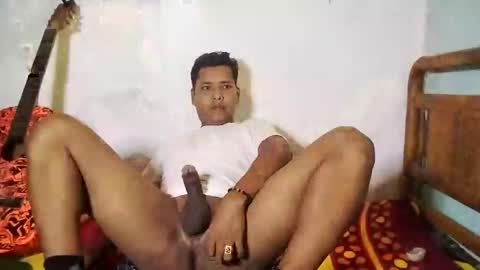 Snapshot of boysex1124 chatting on 03.07.25 andrew online show from 03.07.25