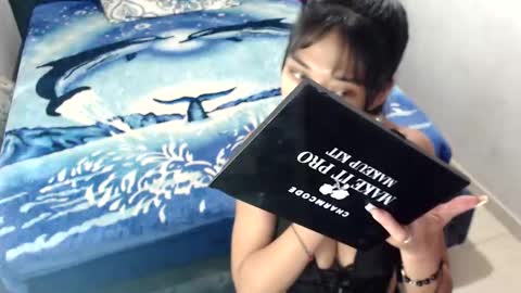 Snapshot of boyslatin493916 chatting on 01.06.26 nikky and jeik online show from 01.06.26