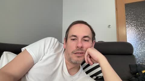 Snapshot of boyslut8 chatting on 02.02.25 boytoyhh online show from 02.02.25