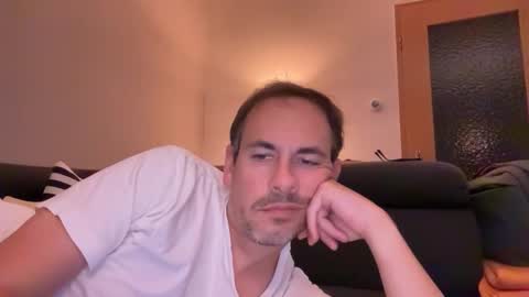 Snapshot of boyslut8 chatting on 09.11.25 boytoyhh online show from 09.11.25