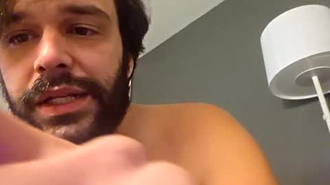 Snapshot of brad1115 chatting on 11.19.25 Bradley online show from 11.19.25