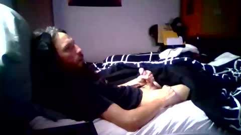 Snapshot of brad1989musiclife chatting on 05.09.26 GuitarBrad1989 online show from 05.09.26