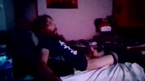 Snapshot of brad1989musiclife chatting on 06.02.26 GuitarBrad1989 online show from 06.02.26