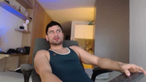 Snapshot of bradley_muscle chatting on 10.31.25 Bradley online show from 10.31.25