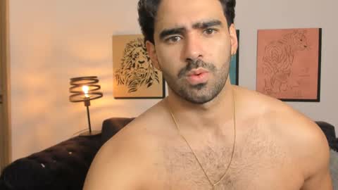 bradleymartin7 online show from 04.02.26