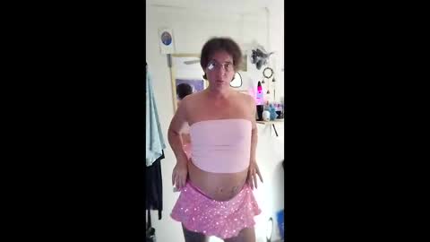 Snapshot of branda_ley chatting on 04.19.26 Brandaley online show from 04.19.26