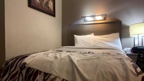 Snapshot of brandon279411 chatting on 09.24.25 The1forYou94 online show from 09.24.25