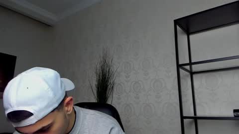 Snapshot of brandontatex chatting on 12.04.24 BrandonTateX online show from 12.04.24