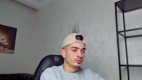 Snapshot of brandontatex chatting on 01.07.25 BrandonTateX online show from 01.07.25