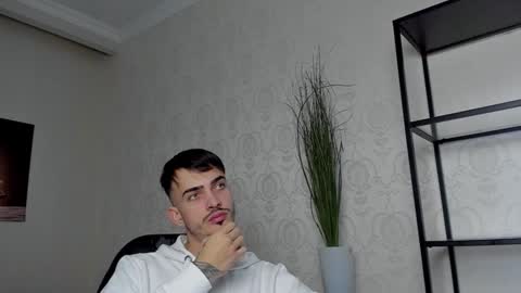 Snapshot of brandontatex chatting on 01.18.25 BrandonTateX online show from 01.18.25