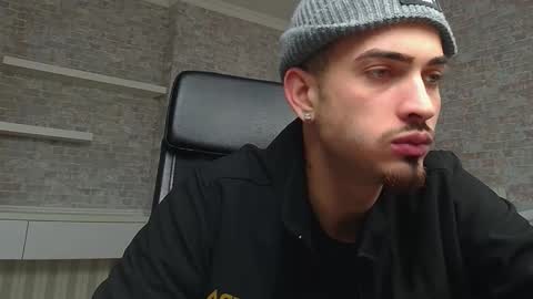 Snapshot of brandontatex chatting on 02.11.25 BrandonTateX online show from 02.11.25