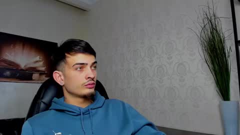 Snapshot of brandontatex chatting on 03.05.25 BrandonTateX online show from 03.05.25