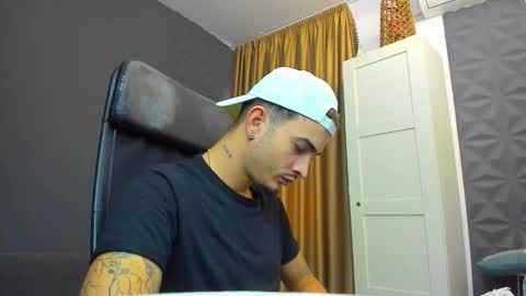Snapshot of brandontatex chatting on 09.10.25 BrandonTateX online show from 09.10.25