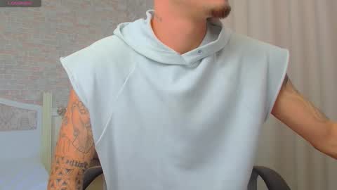 Snapshot of brandontatex chatting on 09.24.25 BrandonTateX online show from 09.24.25