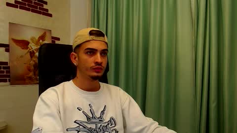 Snapshot of brandontatex chatting on 10.14.25 BrandonTateX online show from 10.14.25