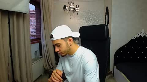 Snapshot of brandontatex chatting on 10.23.25 BrandonTateX online show from 10.23.25