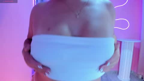 Snapshot of brandy_priscot chatting on 04.18.26 brandy priscot online show from 04.18.26