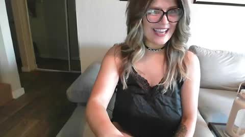 Snapshot of brattybarbiebabe chatting on 07.27.26 BrattyBarbieBabe online show from 07.27.26