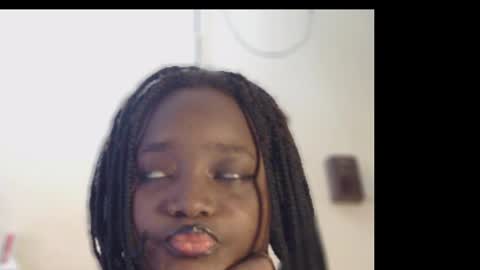 Snapshot of bratzara chatting on 09.26.25 Zara online show from 09.26.25