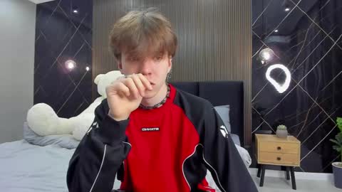 Snapshot of braxiboy chatting on 02.12.25 Brax online show from 02.12.25