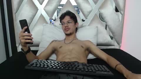 Snapshot of brayan_oconer08 chatting on 11.16.25 brayan_oconer08 online show from 11.16.25