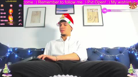 Snapshot of brayhambrown chatting on 12.17.24 brayhambrown online show from 12.17.24