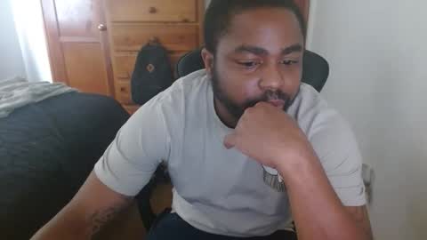 Breadw1nnah online show from 10.22.25