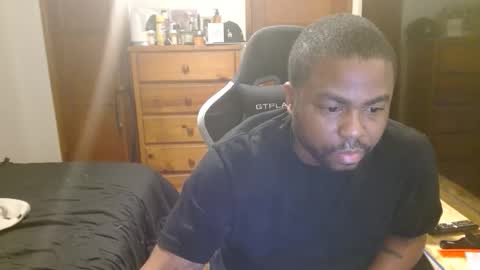 Breadw1nnah online show from 12.17.25