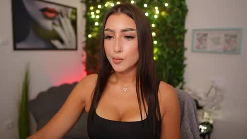 Snapshot of bree__morgan chatting on 09.10.25 Bree online show from 09.10.25